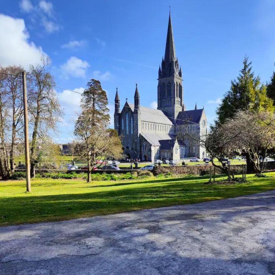 Spacious 2 Bedroom Apartment In Killarney Eksteriør billede
