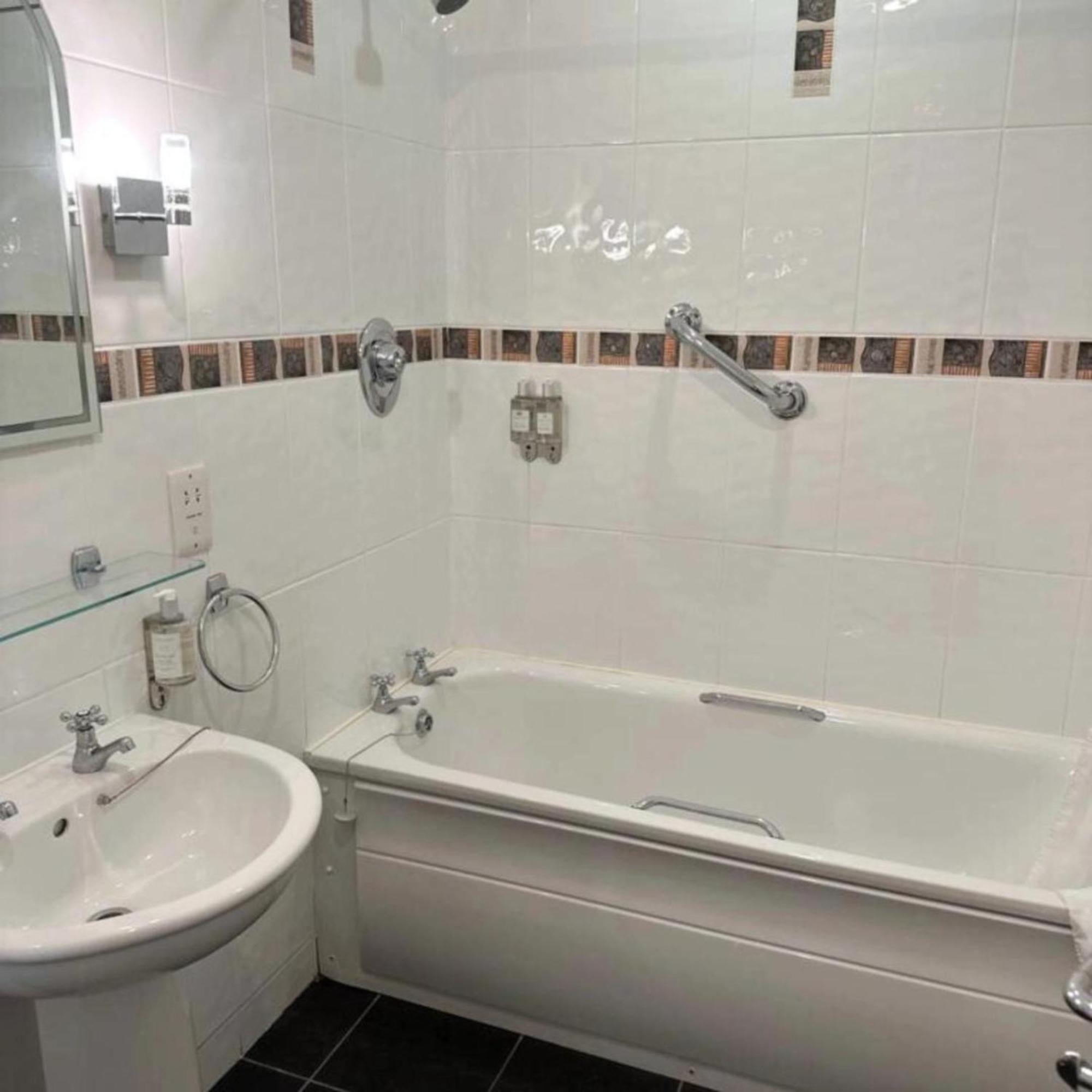 Spacious 2 Bedroom Apartment In Killarney Eksteriør billede